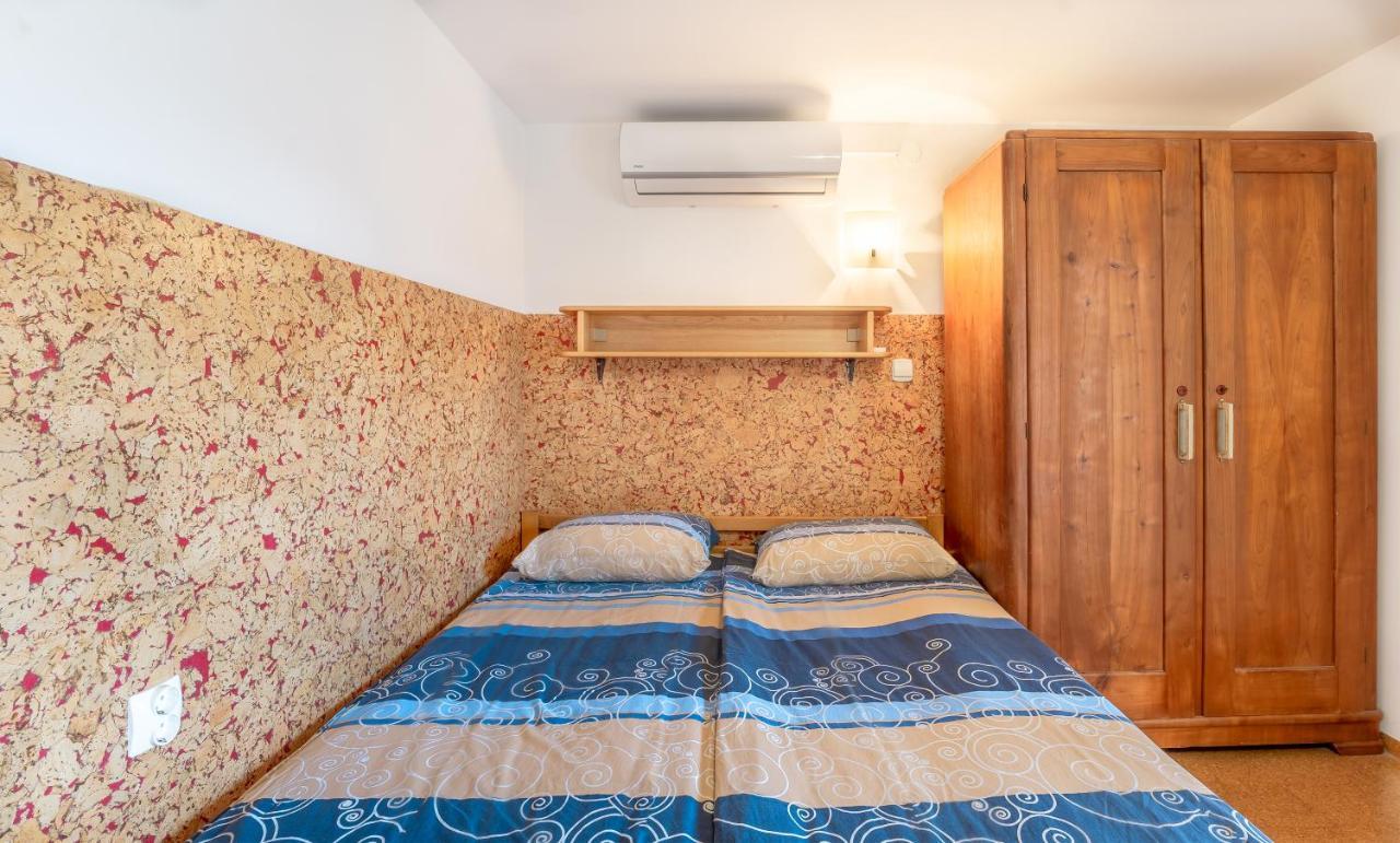 Fortun Estate - Apartmaji Ob Reki Kolpi Metlika Extérieur photo
