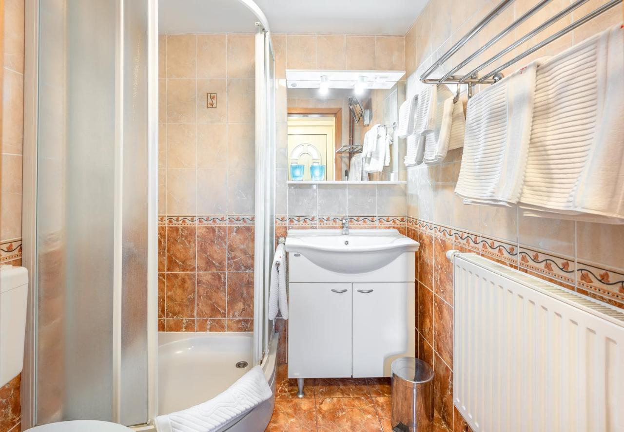 Fortun Estate - Apartmaji Ob Reki Kolpi Metlika Extérieur photo